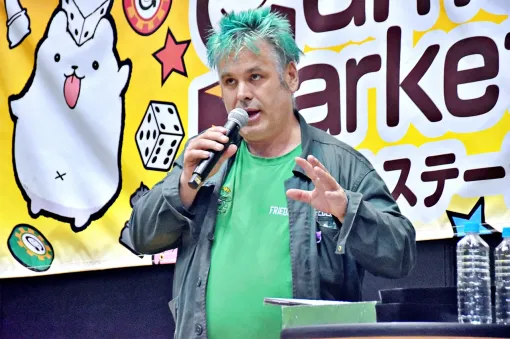 “緑の人”Friedemann Friese氏が語るゲームデザイン。「ゲームマーケット2024春」の特設ステージで行われたトークショウをレポート