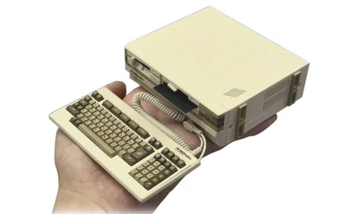 往年の名機の復刻版小型ゲーム機「PasocomMini PC-8801 mkII SR」は2025年春に発売！