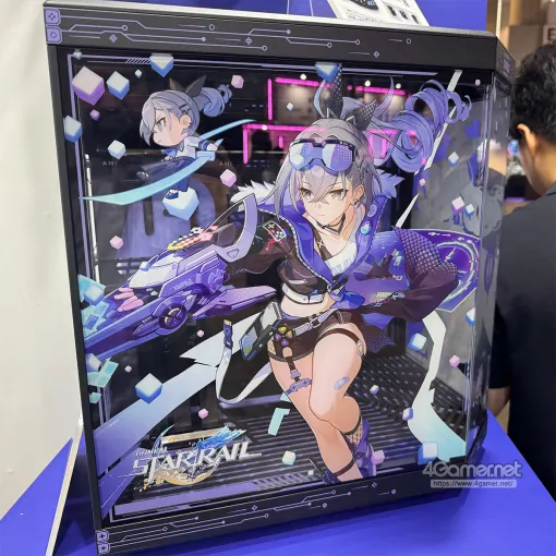 「崩壊3rd」「崩壊：スターレイル」コラボデザインのHYTE製ピラーレスPCケースが展示中。松雀＆銀狼推しは注目だ［TGS2024］