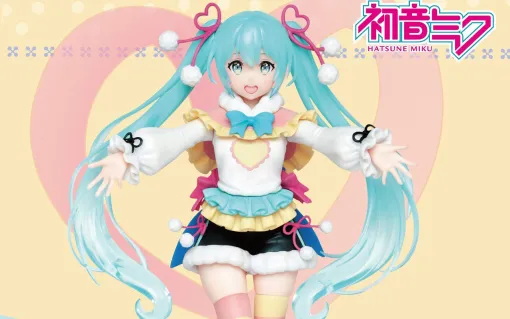 【初音ミク】冬をイメージしたフィギュアが再登場。パステルカラーの服やポンポン付きのリボンケープがかわいい！