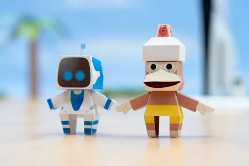 かわいらしい「アストロボット」のアストロと，「サルゲッチュ」のピポサルを作れる。ペーパークラフト展開図を公開中 - ゲーム情報・速報