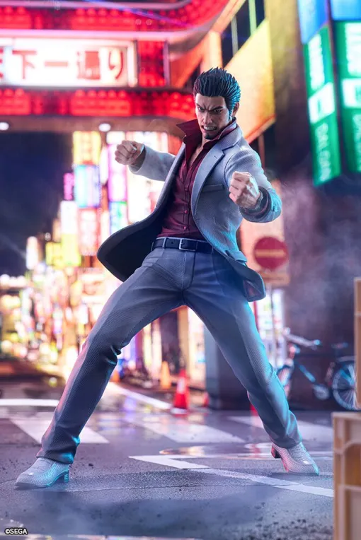 『龍が如く』堂島の龍・桐生一馬が渾身のバトルポーズでフィギュア化。限定特典は背景として使える神室町天下一通の布ポスター