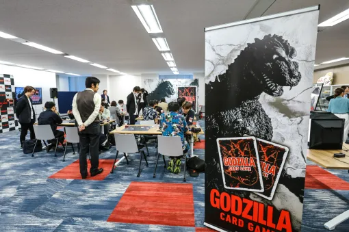 ライフなし，ドロー山盛り。型破りなシステムで見事に怪獣映画を表現した「ゴジラ カードゲーム」メディア向け先行体験会をレポート