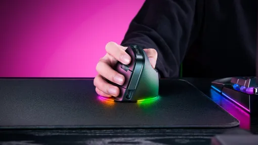 Razer初の“縦型”ワイヤレスマウス「Razer Pro Click V2 Vertical」が発表。長時間の仕事やゲームプレイも快適にこなせると謳う設計が特徴