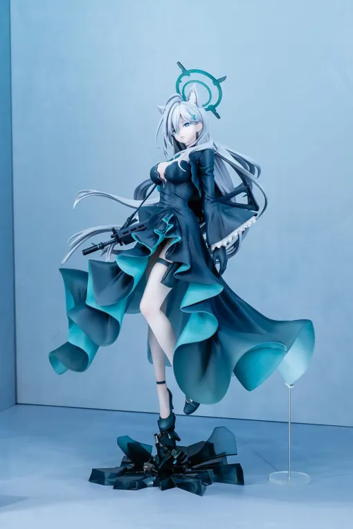 『ブルアカ』新作フィギュアまとめ。シロコテラーのスケールフィギュアが初公開。ドレス姿のヒナやアルの彩色見本の展示も【スマイルフェス2025写真レポート2：ブルーアーカイブ】