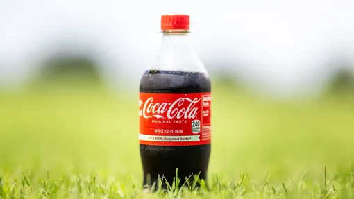 コカ・コーラ社、今年もAI生成によるクリスマス向けCMを公開 AI導入の流れは「もう元に戻せない」と主張し反発を招く