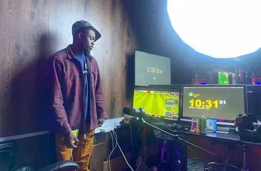 スマホゲーを100時間遊び続けて世界記録―チャリティのため挑んだプレイがギネス認定