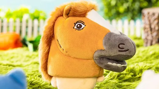 【ちいかわ】馬を被ったうさぎがかわいい!? 来年の午年をテーマにした新グッズが1月9日発売予定