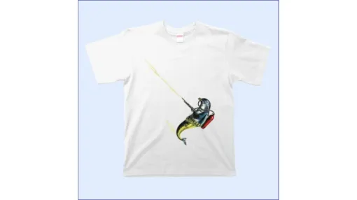 「イルカがせめてきたぞっ」のTシャツが出たぞっ！ 『なぜなに学習図鑑』に掲載された未来のイルカがインパクト大。描いた小松崎茂氏のショップが販売しているのでちゃんとオフィシャル